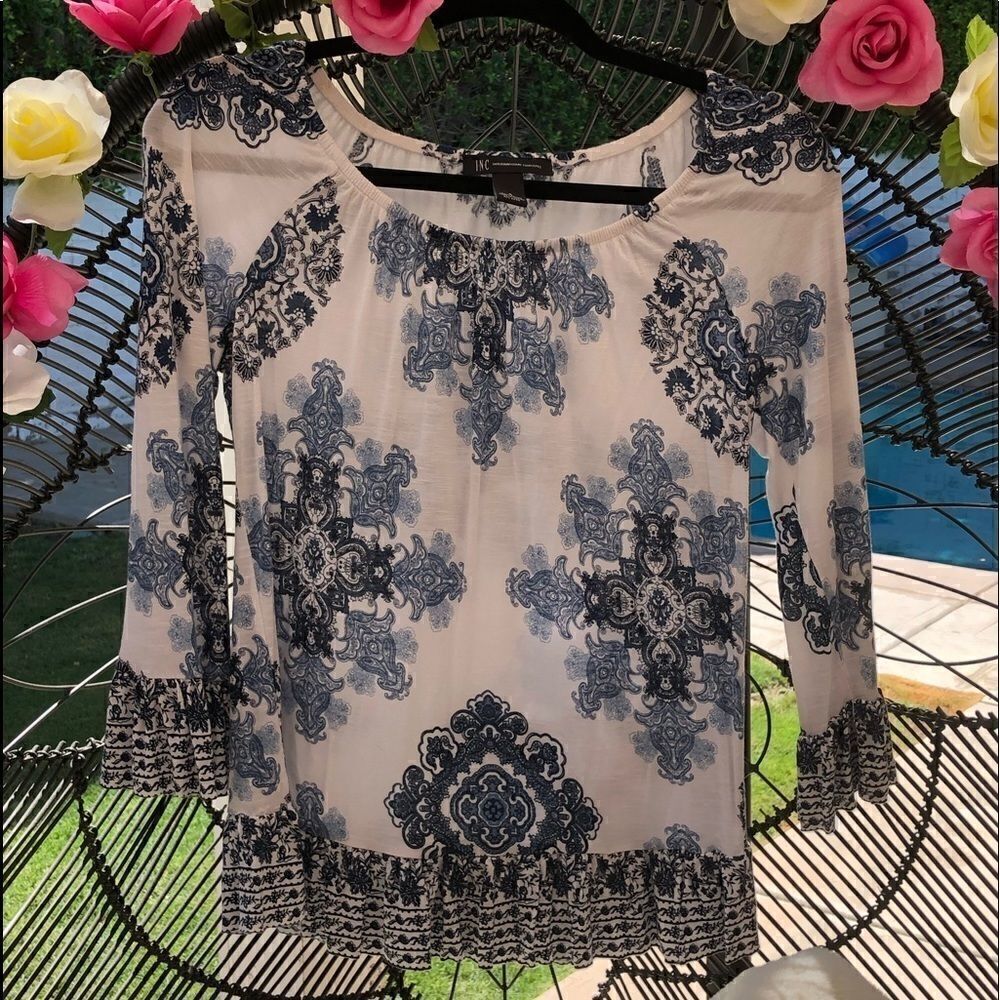 3/$25 INC Blue and White Print top.Size S